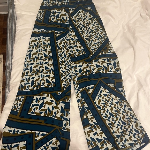 New Zara pants - Picture 3 of 4